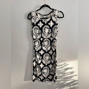 DIANE VON FURSTENBERG Printed Sleeveless Bodycon Mid Dress